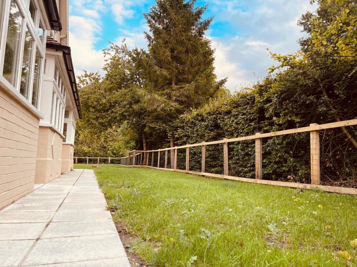 Spacious 4 Bed Family Cottage In Parkland Setting York Zewnętrze zdjęcie